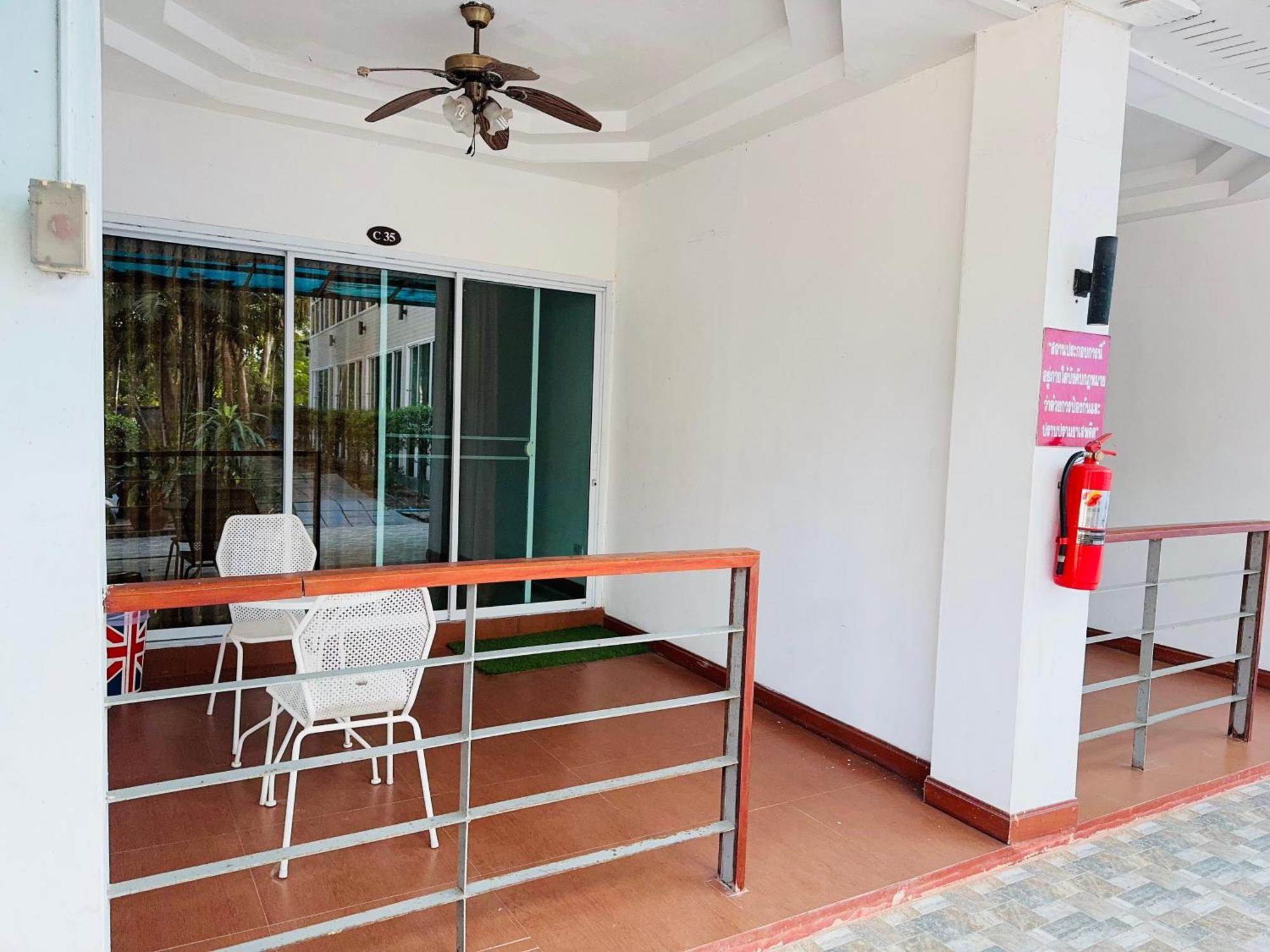 Baan Suan Khun Ta And Golf Resort Ubon Ratchathani Εξωτερικό φωτογραφία