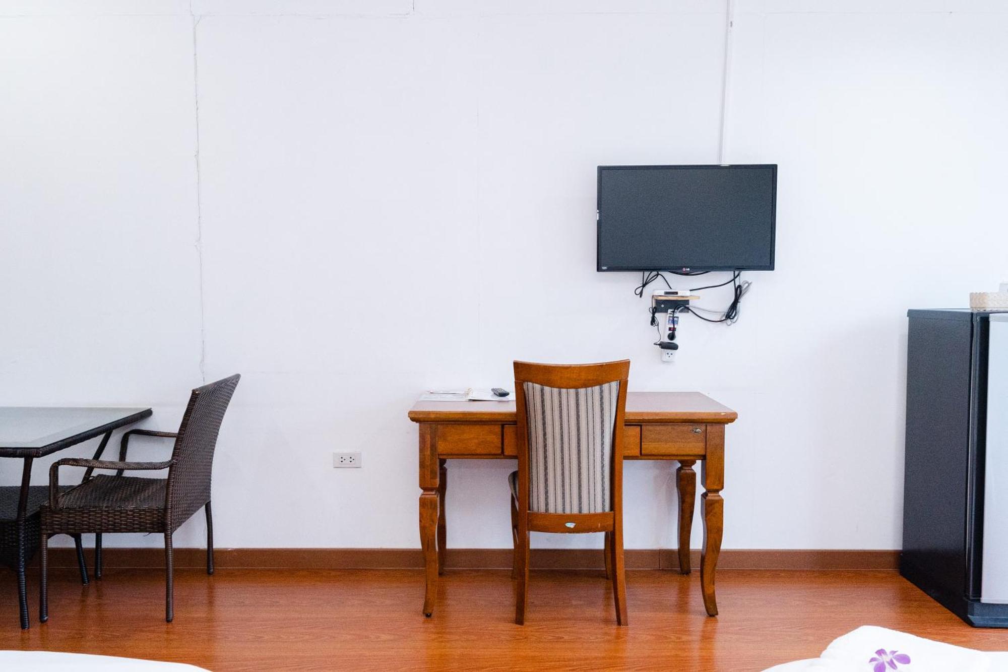 Baan Suan Khun Ta And Golf Resort Ubon Ratchathani Εξωτερικό φωτογραφία
