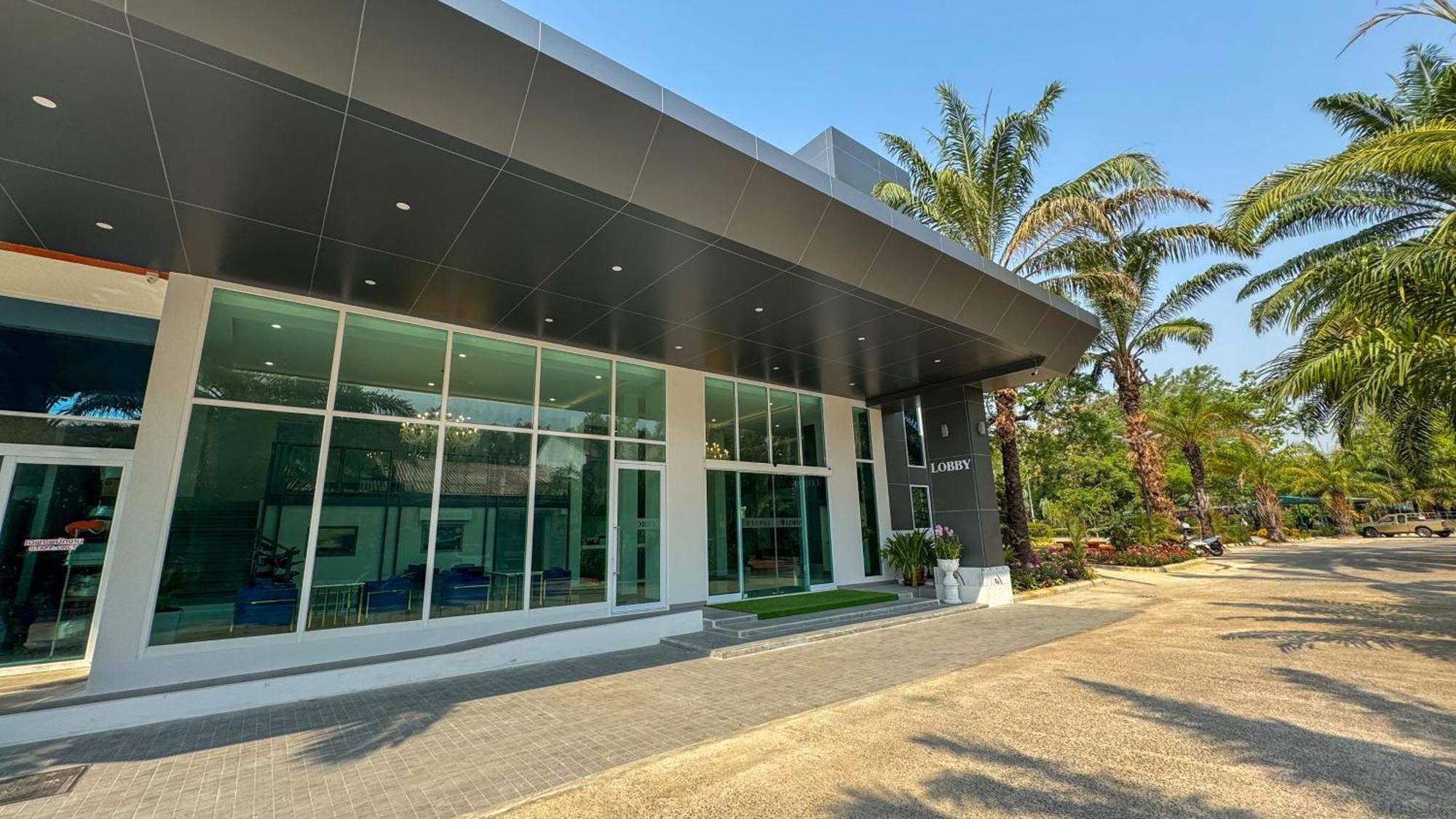 Baan Suan Khun Ta And Golf Resort Ubon Ratchathani Εξωτερικό φωτογραφία