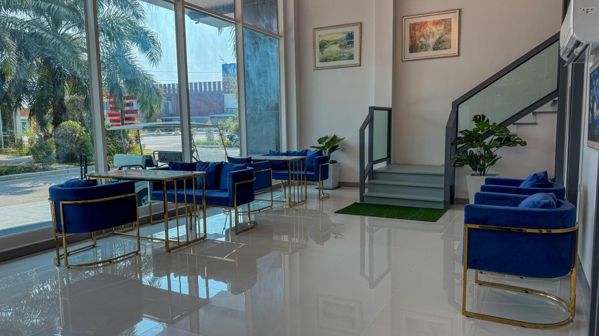 Baan Suan Khun Ta And Golf Resort Ubon Ratchathani Εξωτερικό φωτογραφία